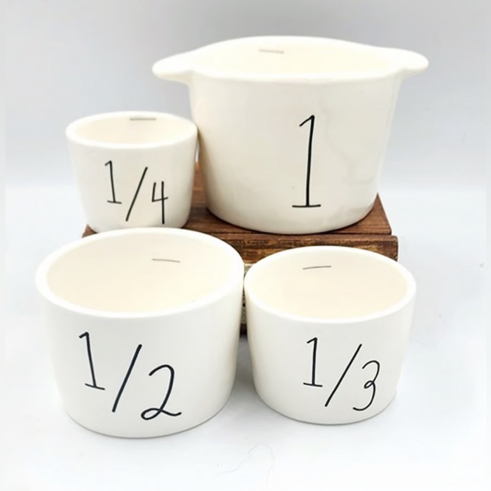 NEW Rae Dunn x Peanuts Baseball Measuring Cup Set - Picture 4 of 5